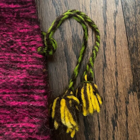 Aztec Print Pullover Poncho - Picture 3 of 9